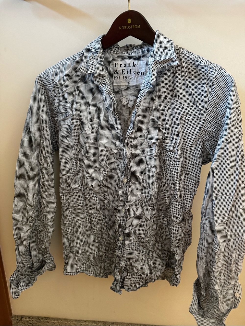 Frank & Eileen Signature Crinkle Black and White Micro-Dot Button Down Shirt